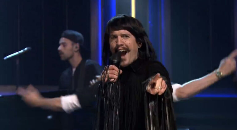 Eric Nally Stealing the show on the Tonight Show last weeke.